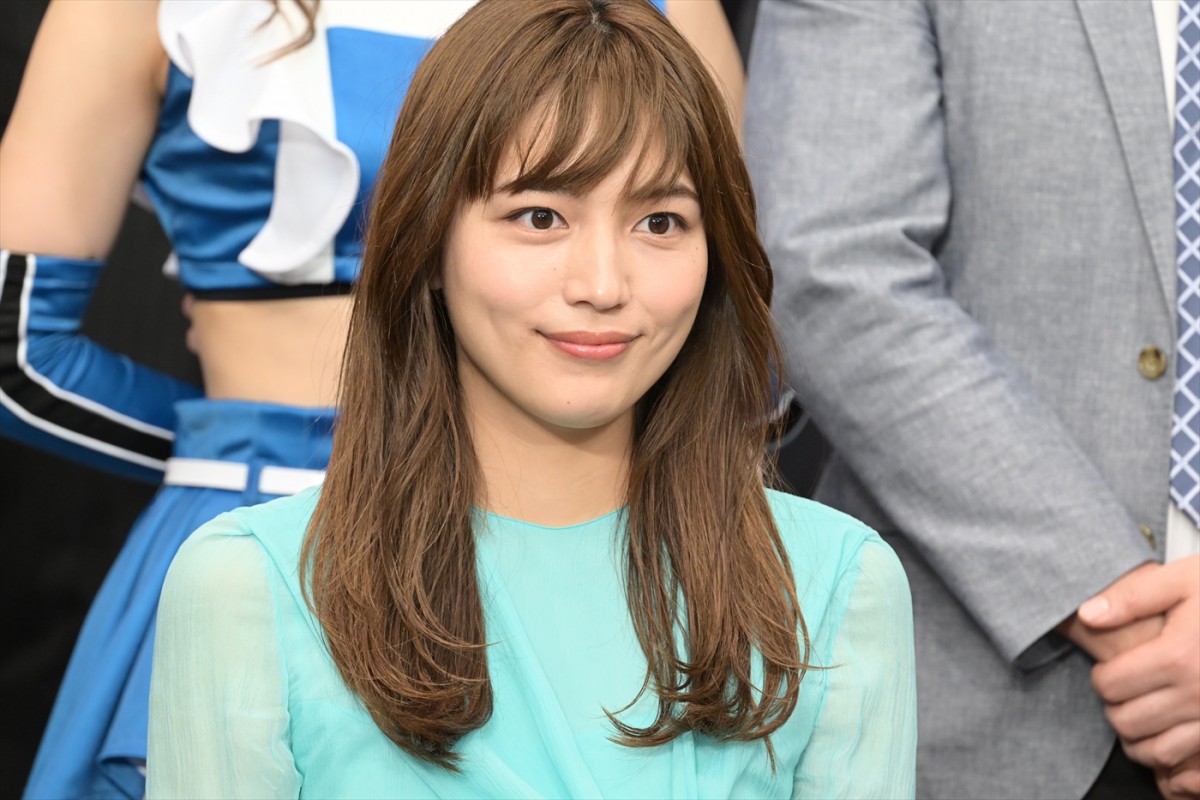 川口春奈、幼少期の写真交え家族を語る「誰も人の話聞いてない」「本当に波乱万丈な家族」