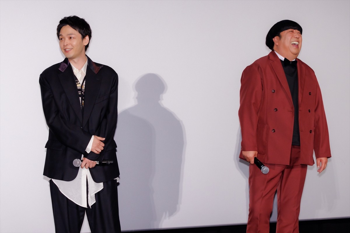 中村倫也、結婚後初の公の場　日村勇紀が共演者の反応明かす「一気にグループLINEが動いた」