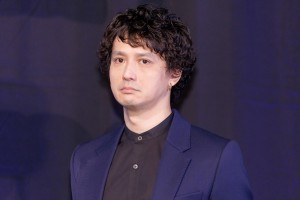 安藤政信、映画『岸辺露伴 ルーヴルへ行く』完成報告イベントに登場