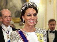 キャサリン皇太子妃、戴冠式でティアラを身に着けない可能性