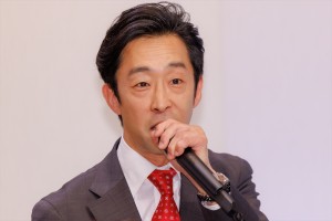 北村有起哉、ドラマ『ケイジとケンジ、時々ハンジ。』記者会見に登場