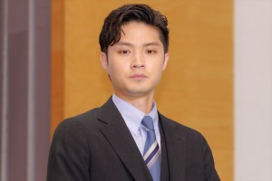 磯村勇斗、ドラマ『ケイジとケンジ、時々ハンジ。』記者会見に登場