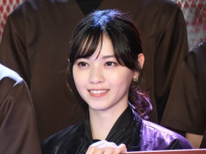 西野七瀬、ドラマ『Dr.チョコレート』制作発表記者会見に登場