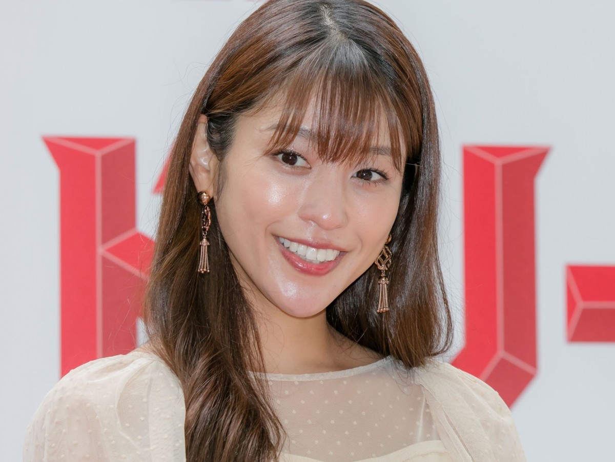 岡副麻希、母が“くも膜下出血”で他界したことを報告　頭痛の怖さを伝える