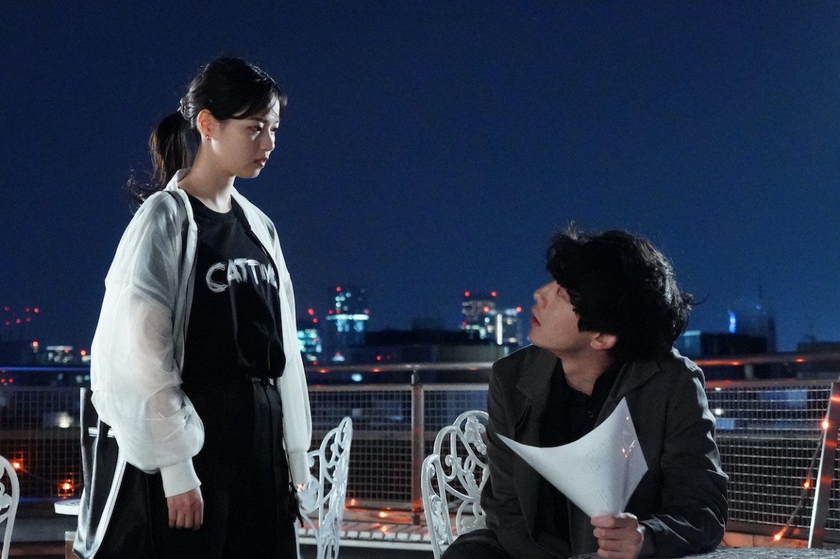 『Dr.チョコレート』第5話　“Teacher”坂口健太郎、依頼人“結城”今井翼の首元に、謎の組織のタトゥーを発見