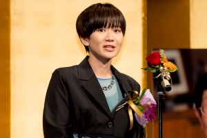 生方美久、第31回橋田賞授賞式に登場