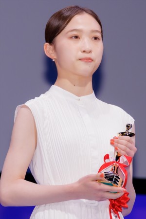 伊東蒼、第32回日本映画批評家大賞 授賞式に登場