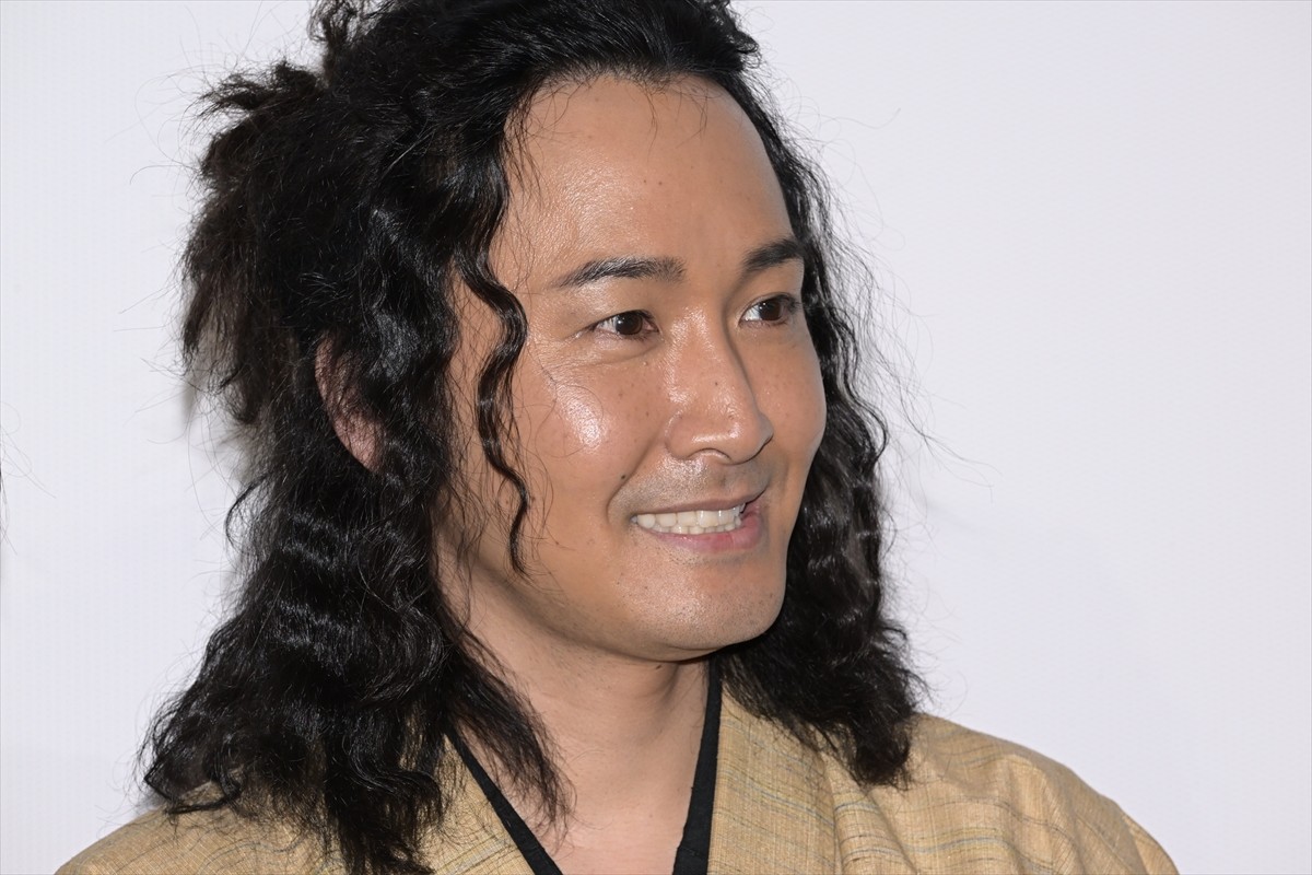 塩谷瞬、『ハリケンジャー』復活に笑顔「シュシュっと、戻ってまいりました！」