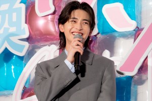 高橋文哉、映画『交換ウソ日記』完成披露試写会に登場
