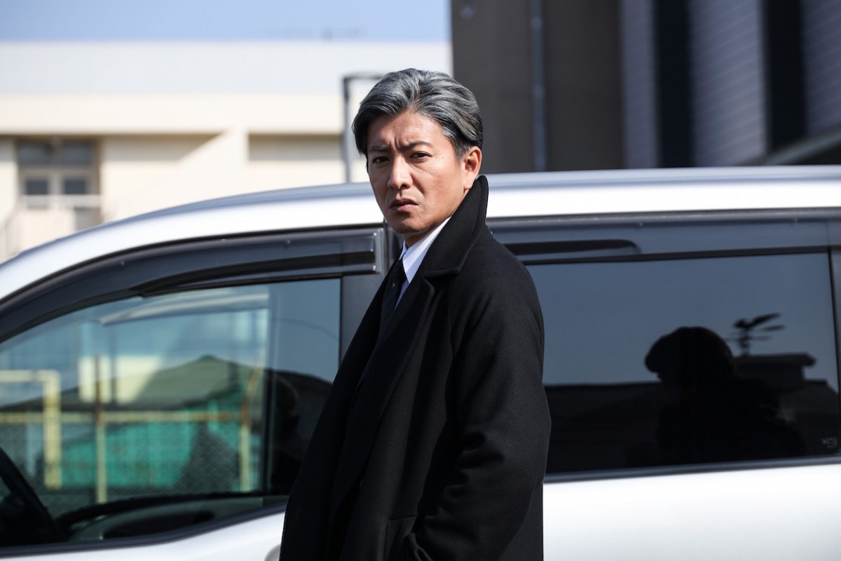 『風間公親－教場０－』“風間”木村拓哉vs“千枚通しの男”森山未來、雨の惨劇に騒然「これはトラウマ…」