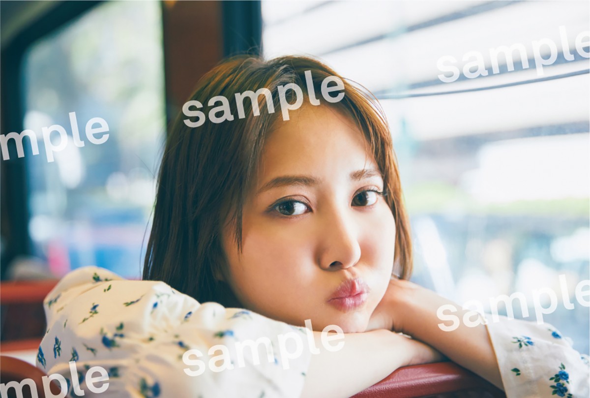 日向坂46・加藤史帆1st写真集、書店限定特典ポストカード17種公開　すべて未掲載カット