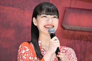 祷キララ、映画『忌怪島／きかいじま』初日舞台挨拶に登場