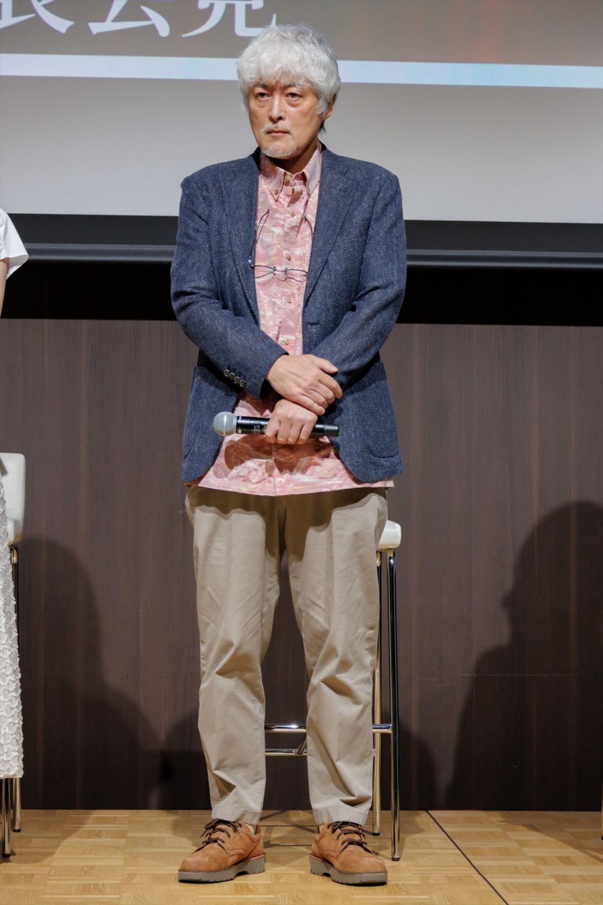 飯豊まりえ、高校生演じるシーンの多さに「学園ドラマを撮っているみたいな」