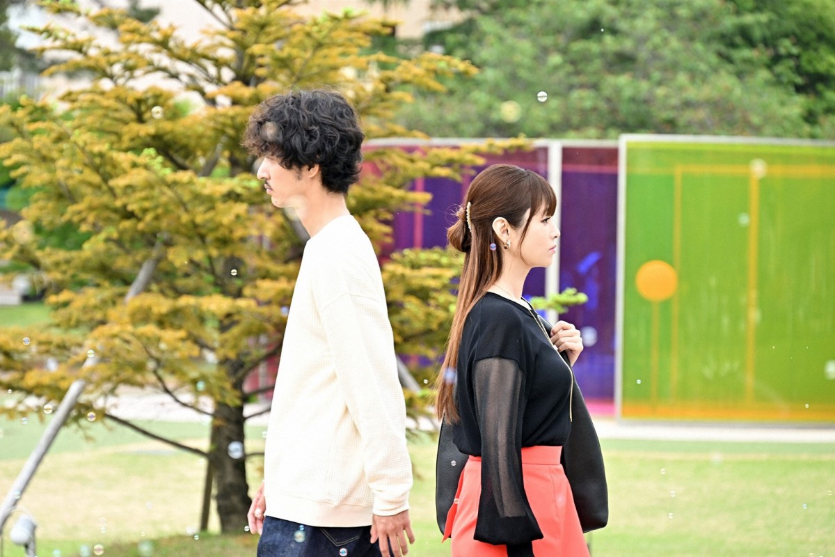 『１８／４０』“有栖”福原遥＆“瞳子”深田恭子、病院で号泣　「リアルな悩み」「感情移入しちゃう」と反響