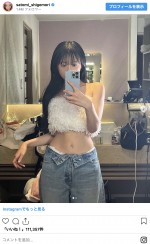 美しいウエストを披露した重盛さと美　※「重盛さと美」インスタグラム