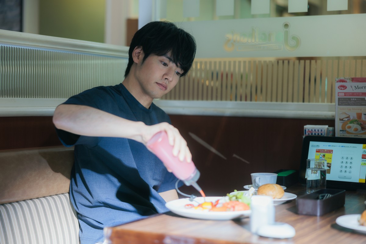『こっち向いてよ向井くん』“向井くん”赤楚衛二＆“洸稀”波瑠の関係性に反響「いい雰囲気」「お似合い」