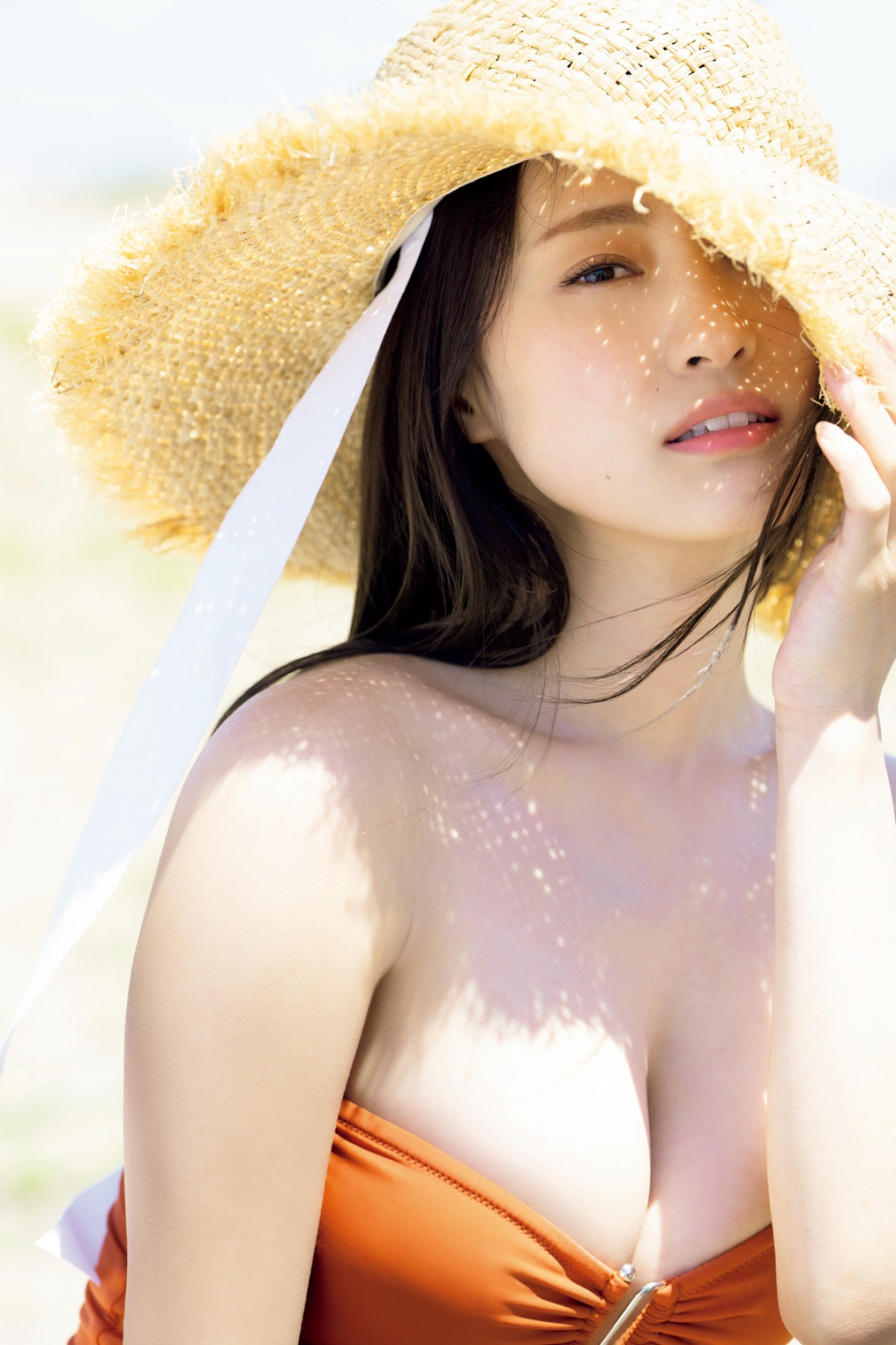 フジテレビ・藤本万梨乃アナ、グラビア初挑戦　東大在学中の“お宝写真”も一挙掲載