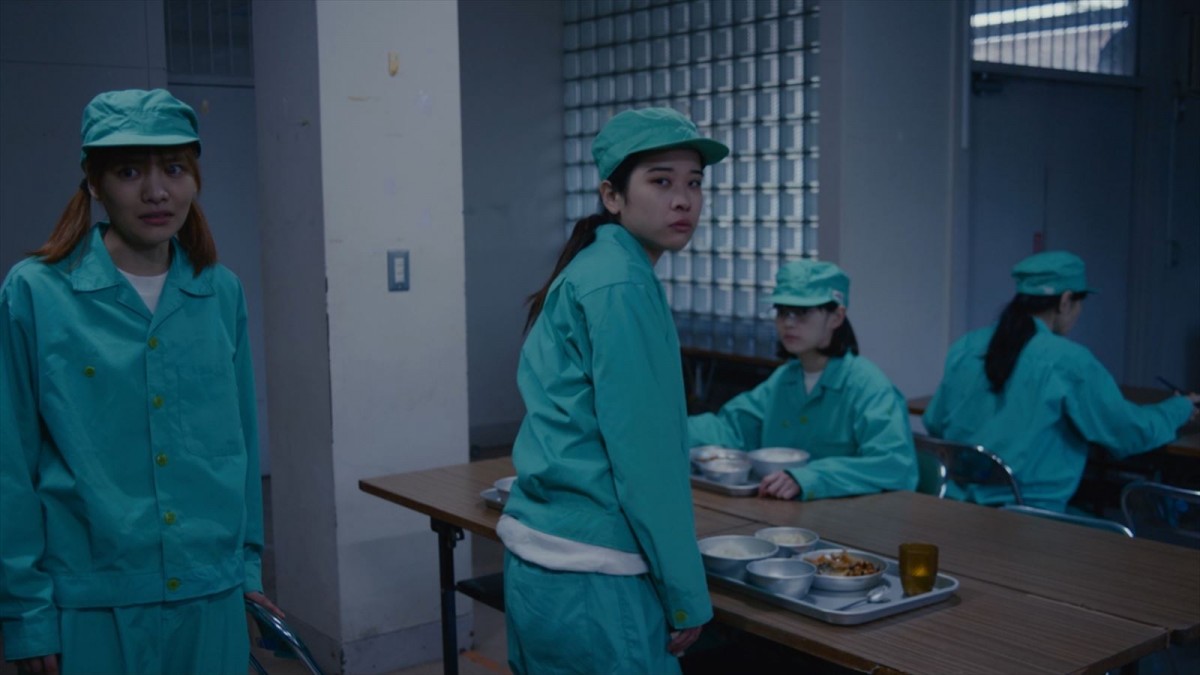 伝説の＜洗脳＞サイコホラー『女囚霊』、戦慄の予告映像＆2種類の場面写真が公開