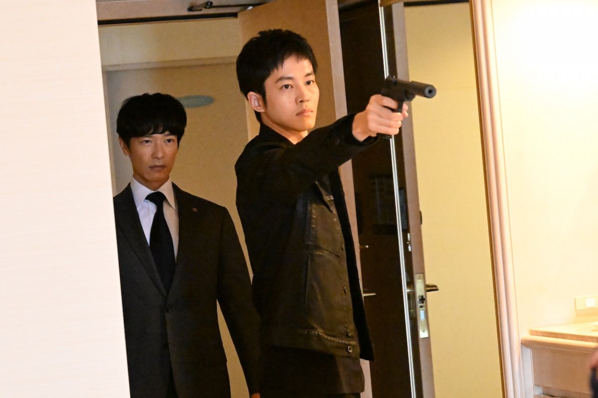 写真）『VIVANT』第5話 “乃木”堺雅人の過去を追う“野崎”阿部寛