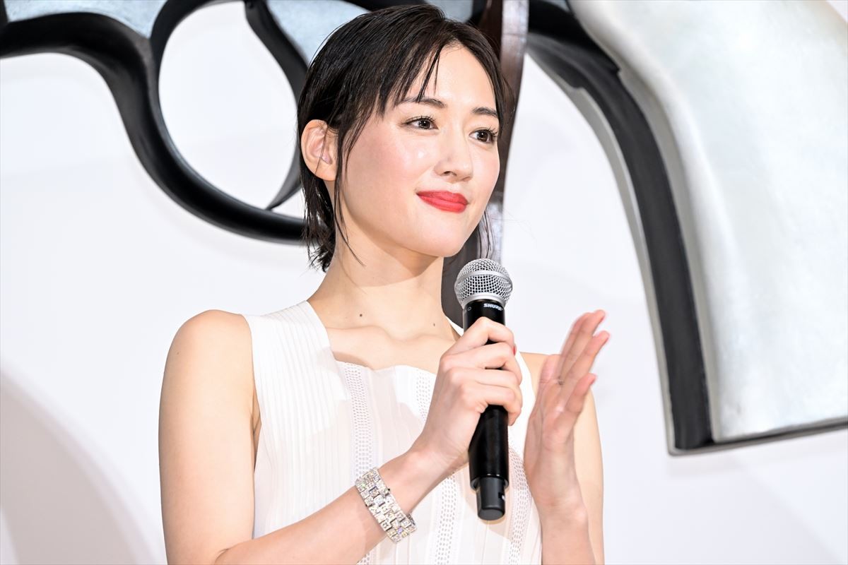 長谷川博己、綾瀬はるかの切り替えの速さに驚き　「血だらけの姿で『ピロちゃん今日何食べた？』とか」