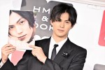 簡秀吉、1st写真集「IKKAN」発売記念イベントに登場