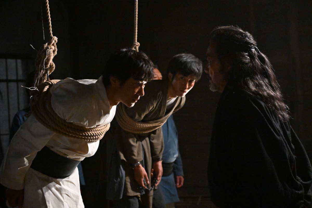 『VIVANT』最終回　“乃木”堺雅人に斬りかかる“ベキ”役所広司　40年の時を超えた宿命の物語に終止符