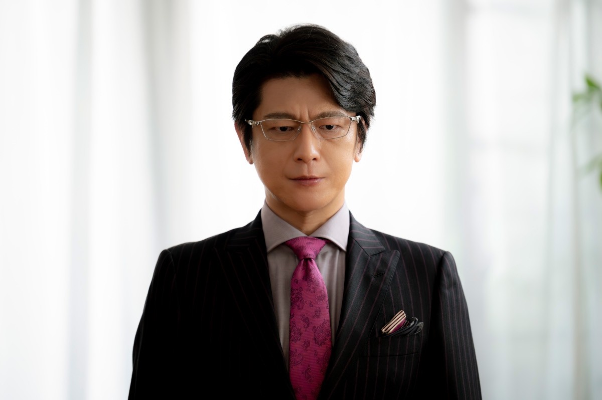 金曜ドラマ『フェルマーの料理』に出演する及川光博