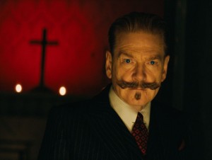 ケネス・ブラナー×ミシェル・ヨーの演技合戦がアツい！　濃密ミステリー『名探偵ポアロ：ベネチアの亡霊』の魅力 <span class=insert_pr>P R</span>