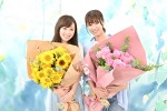 ドラマ『１８／４０～ふたりなら夢も恋も～』クランクアップを迎えた（左から）福原遥、深田恭子