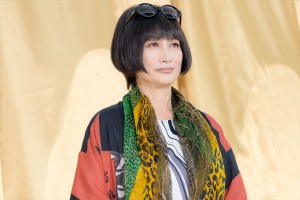 余貴美子、ドラマ『家政夫のミタゾノ』記者会見に登場