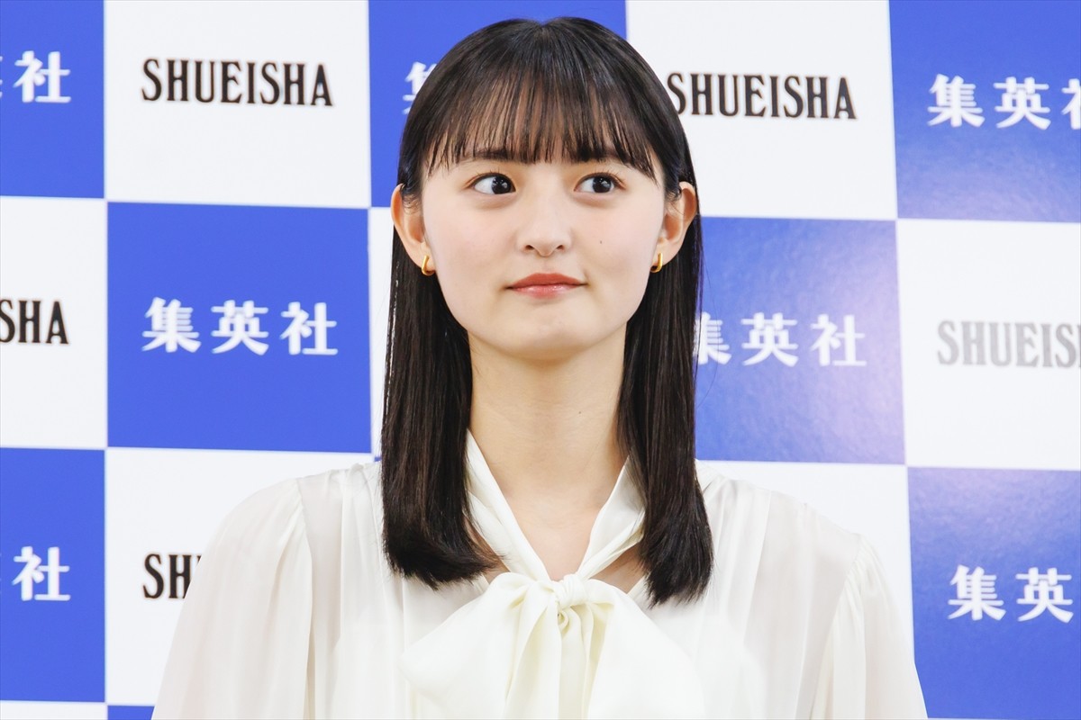 乃木坂46・遠藤さくら、誕生日のサプライズに笑顔　22歳は「グループについていっぱい考えられる人になりたい」
