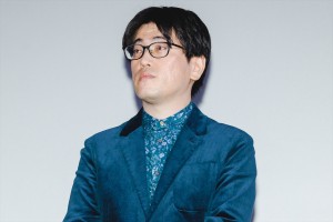 大江崇允監督、映画『鯨の骨』初日舞台挨拶に登場