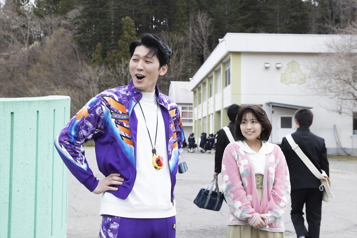 市原隼人、役と向き合う“生真面目さ”は食と向き合う甘利田そのもの！　『おいしい給食 season3』撮影潜入レポ