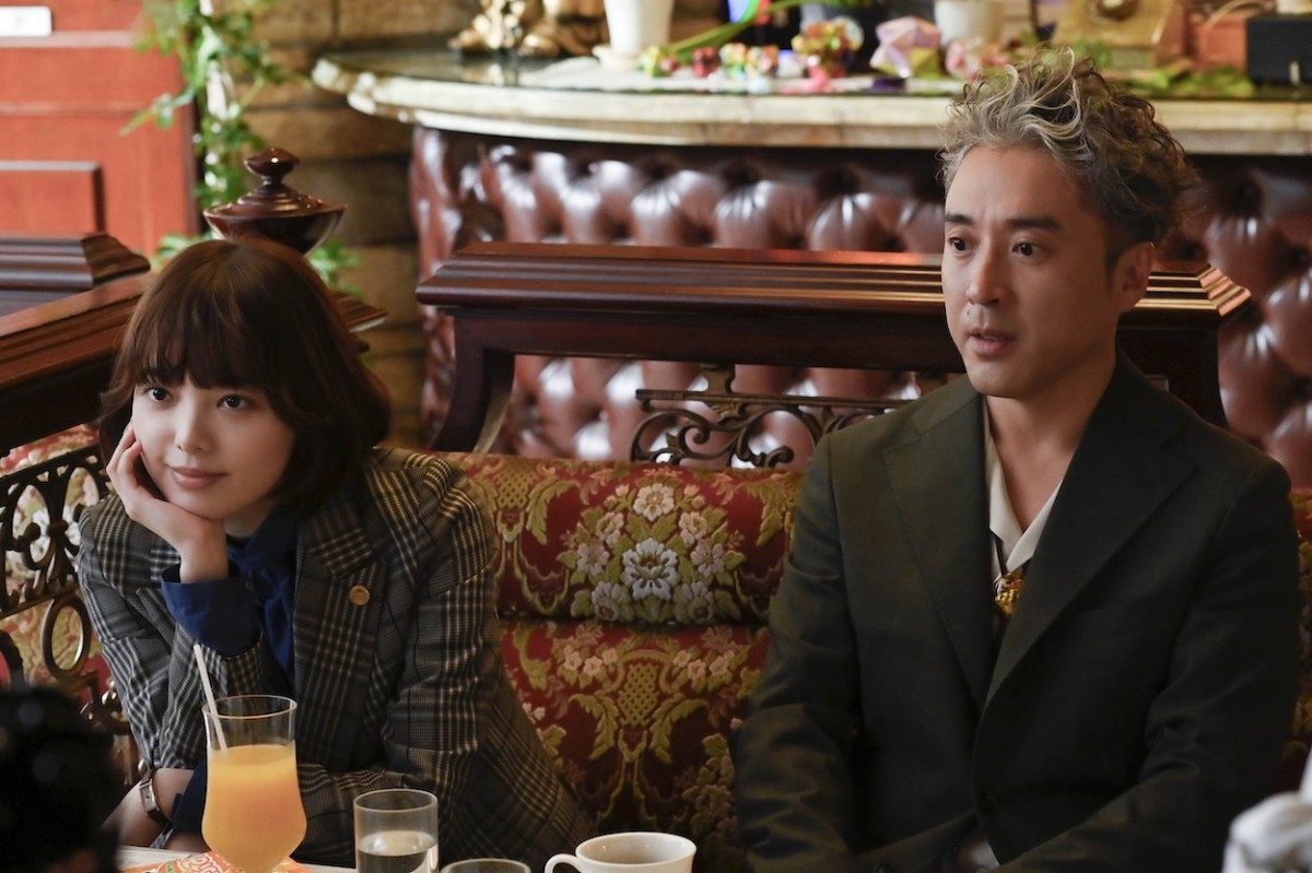 ムロツヨシ＆平手友梨奈がパラリーガルと弁護士のバディに！　『うちの弁護士は手がかかる』今夜スタート