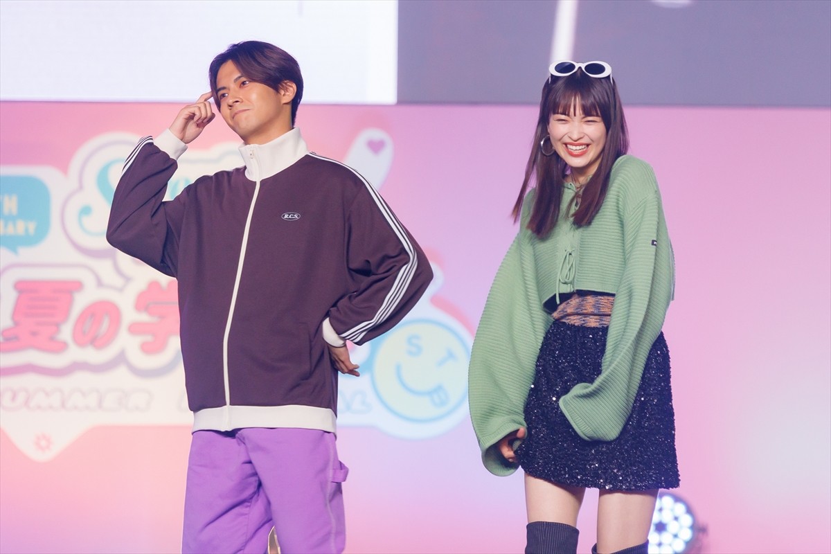乃木坂46・久保史緒里＆日向坂46・小坂菜緒がランウェイに登場「最高の夏の思い出を作りたい」