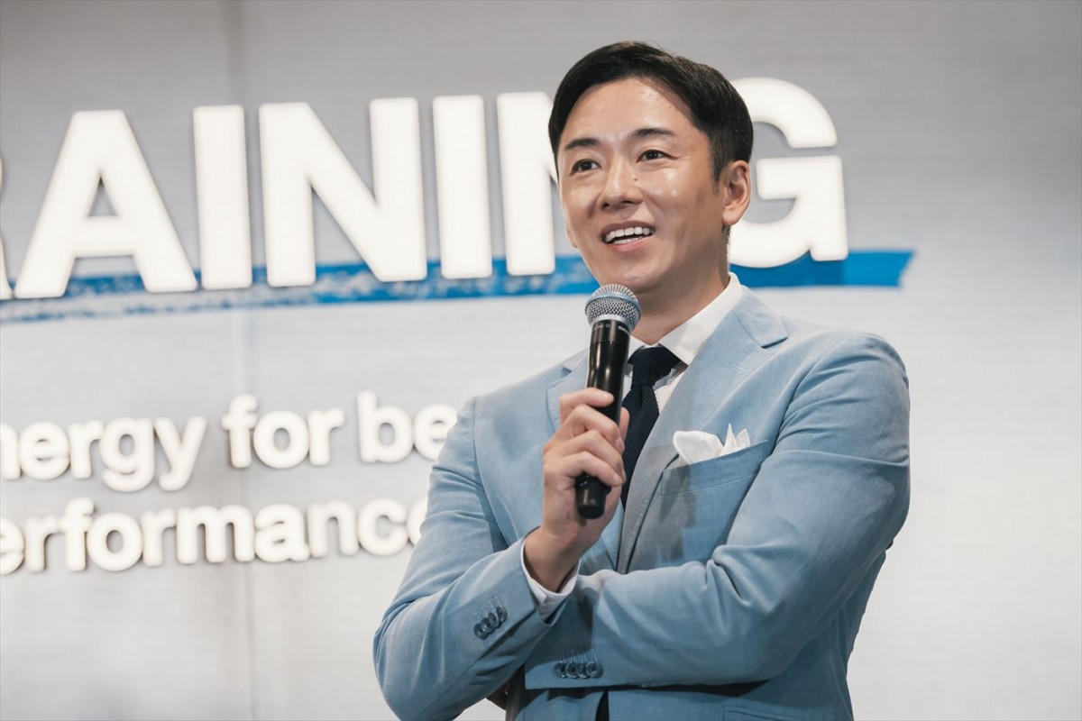 ラーズ・ヌートバー選手「今年は山あり谷あり」　斎藤佑樹さんとの再会し笑顔！