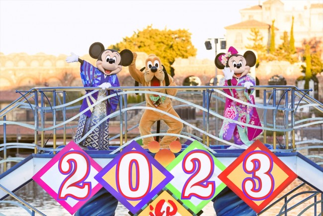 TDR“8日間限定”のお正月イベント開催！　辰年にちなみ『ムーラン』ムーシューもパーク彩る