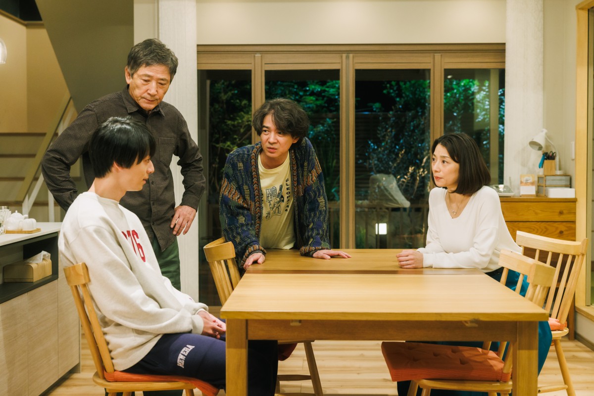 ドラマ『コタツがない家』第4話より