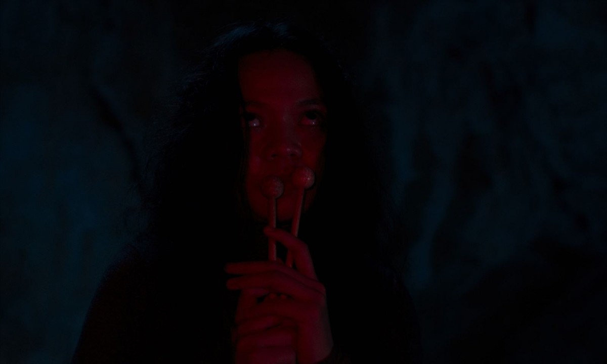 エヴァ・グリーンの口元から“何か”が這い出す――ホラー映画『NOCEBO／ノセボ』予告公開