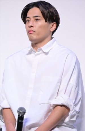 富樫勇樹、「第40回ベストジーニスト2023」授賞式に登場