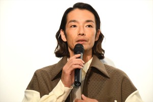 森山未來、映画『ほかげ』公開記念舞台挨拶に登場