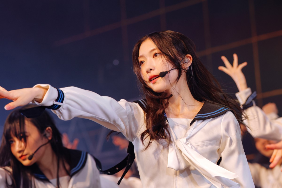 櫻坂46・三期生、欅坂46楽曲「語るなら未来を…」サプライズ披露　「新参者」全10公演完走