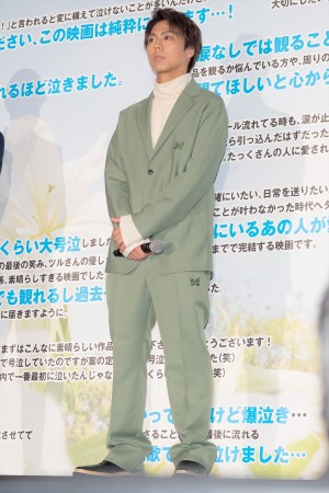 小野塚勇人、映画『あの花が咲く丘で、君とまた出会えたら。』初日舞台挨拶に登場