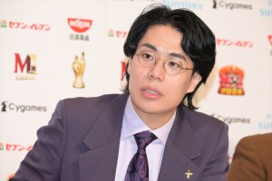 令和ロマン・高比良くるま、『M-1グランプリ2023』優勝者記者会見に登場