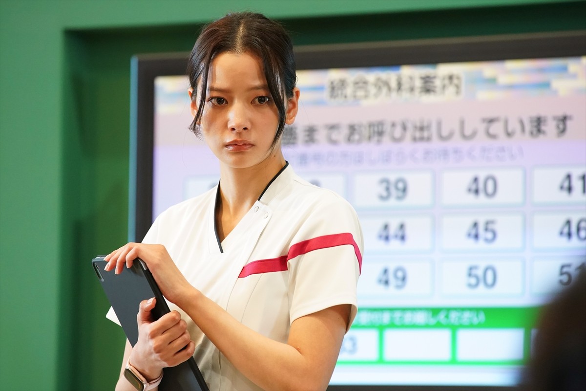 川栄李奈主演『となりのナースエイド』、古田新太らの出演発表　小手伸也＆織田梨沙の『コンフィデンスマン』コンビも！