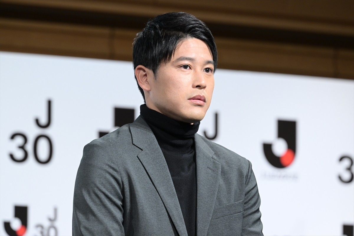 観月ありさ、後輩・朝日奈央の代役で急遽イベント登場もJリーグとの縁明かし拍手喝采