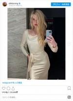 アフターパーティーで着用したドレス　※「エル・ファニング」インスタグラム