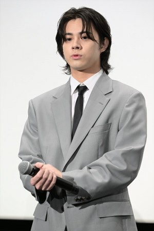 宇佐卓真、映画『少女は卒業しない』舞台挨拶付き特別上映会に登場