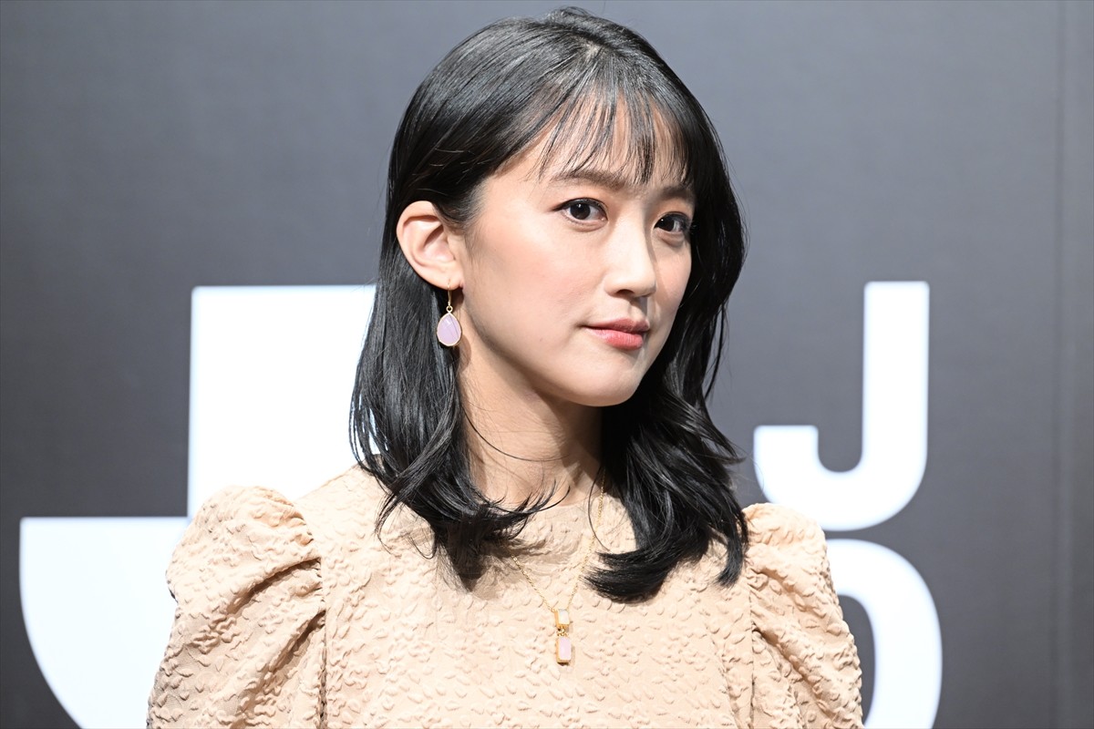 観月ありさ、後輩・朝日奈央の代役で急遽イベント登場もJリーグとの縁明かし拍手喝采
