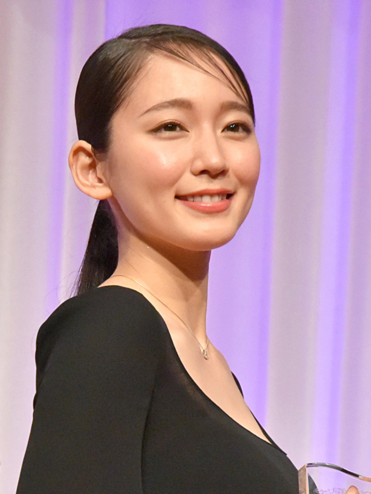 吉岡里帆が30歳、強烈悪女から美しき女郎蜘蛛まで　これまで“爪痕”残した役柄たち